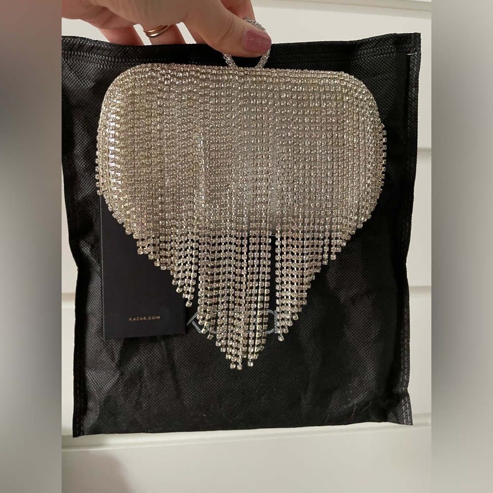 Shiny cristal clutch with an option of a chain